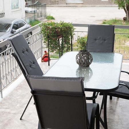 Louisa Luxury Apartments Preveza Bagian luar foto