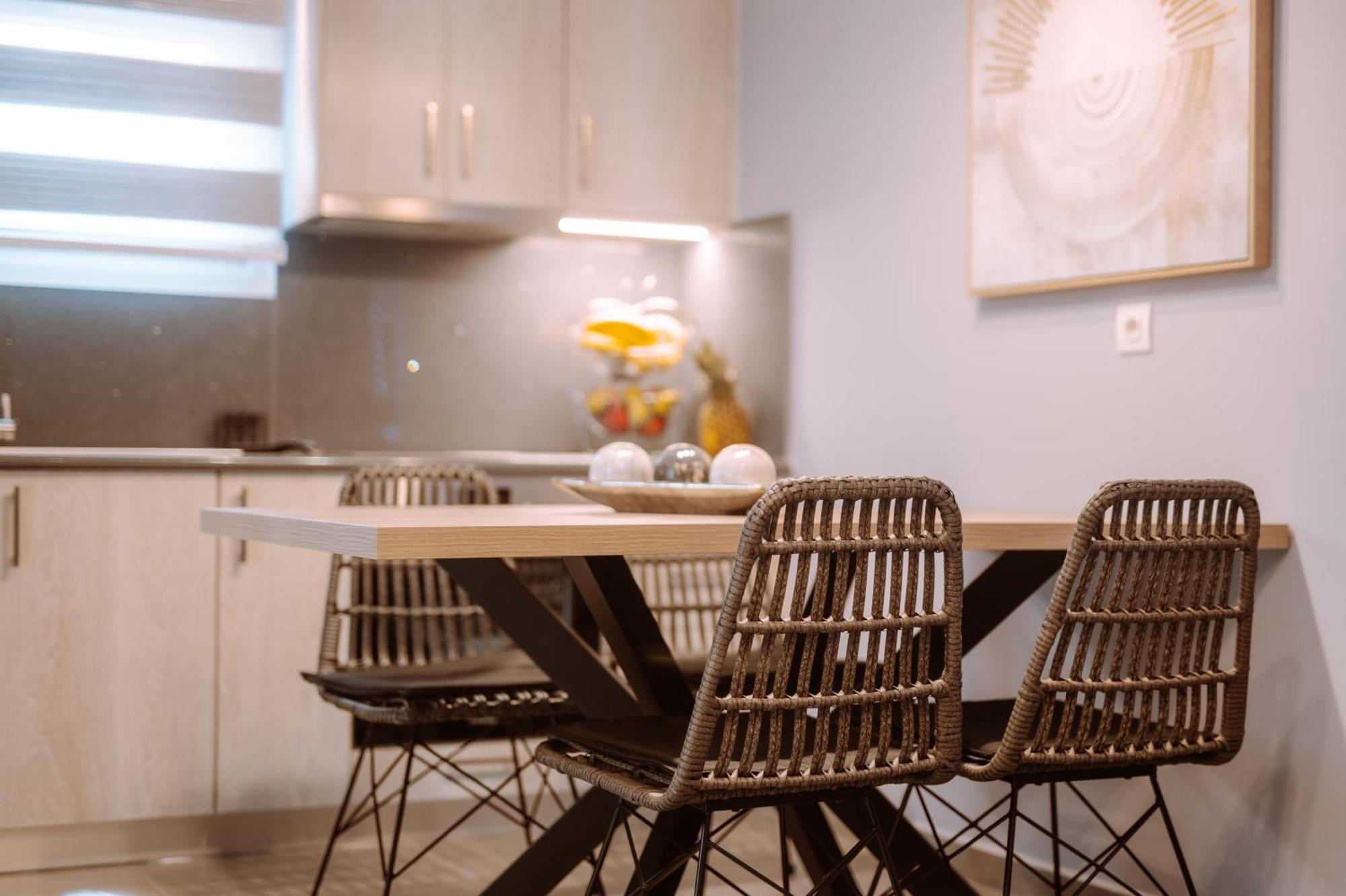 Louisa Luxury Apartments Preveza Bagian luar foto