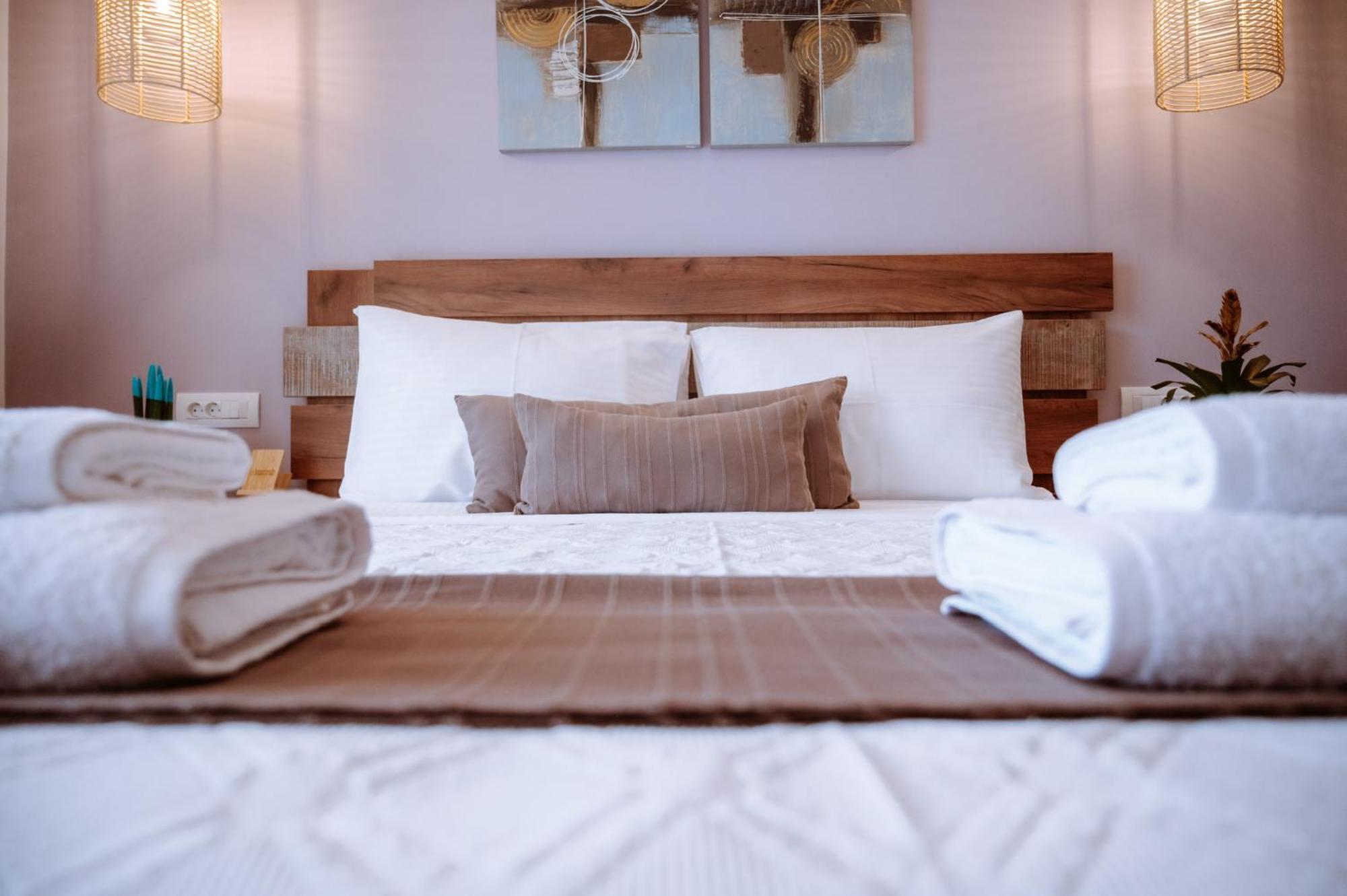 Louisa Luxury Apartments Preveza Bagian luar foto