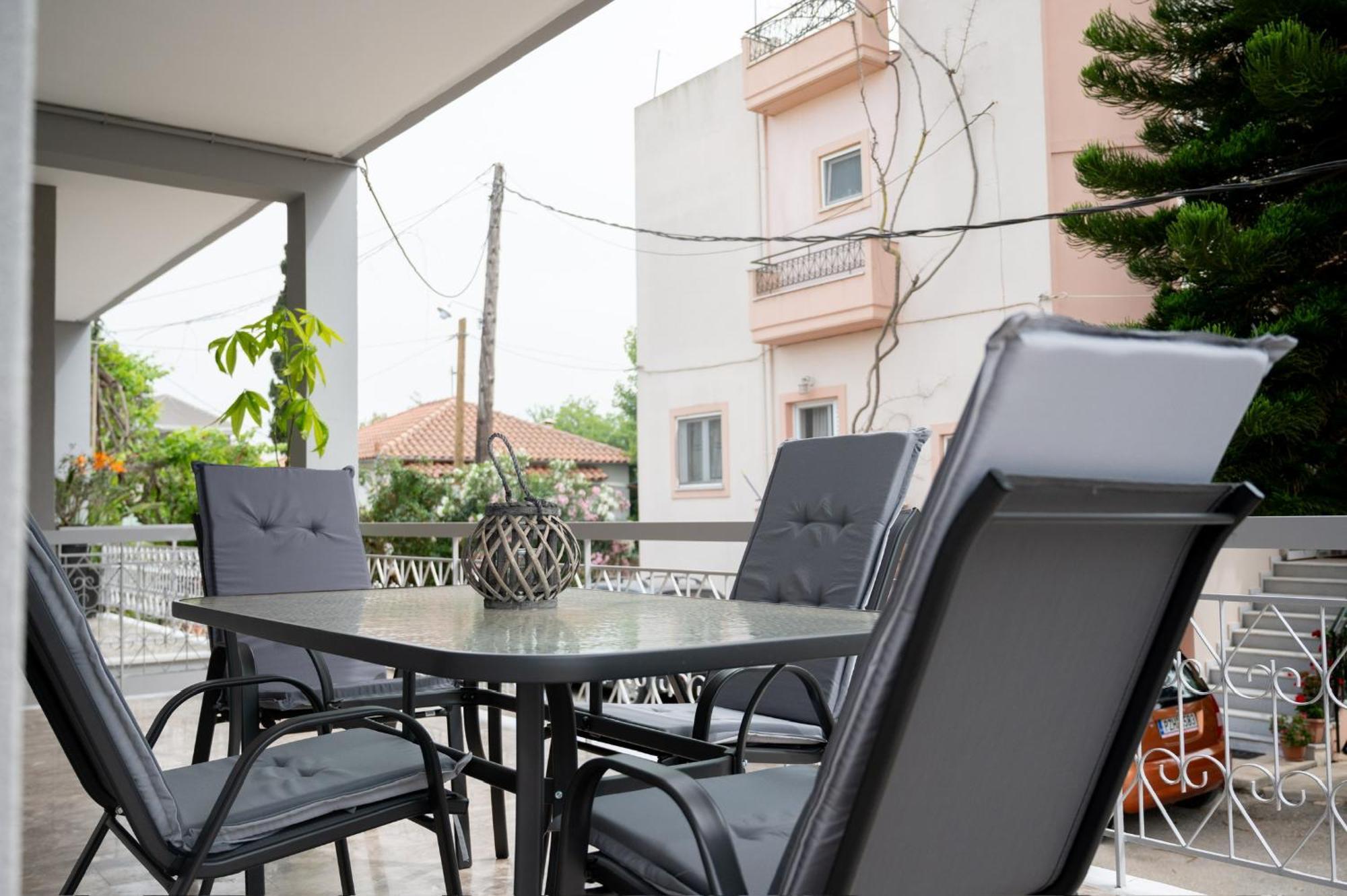 Louisa Luxury Apartments Preveza Bagian luar foto